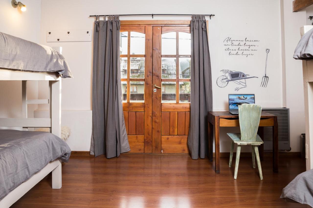 La Justina Hostel San Carlos de Bariloche Bagian luar foto