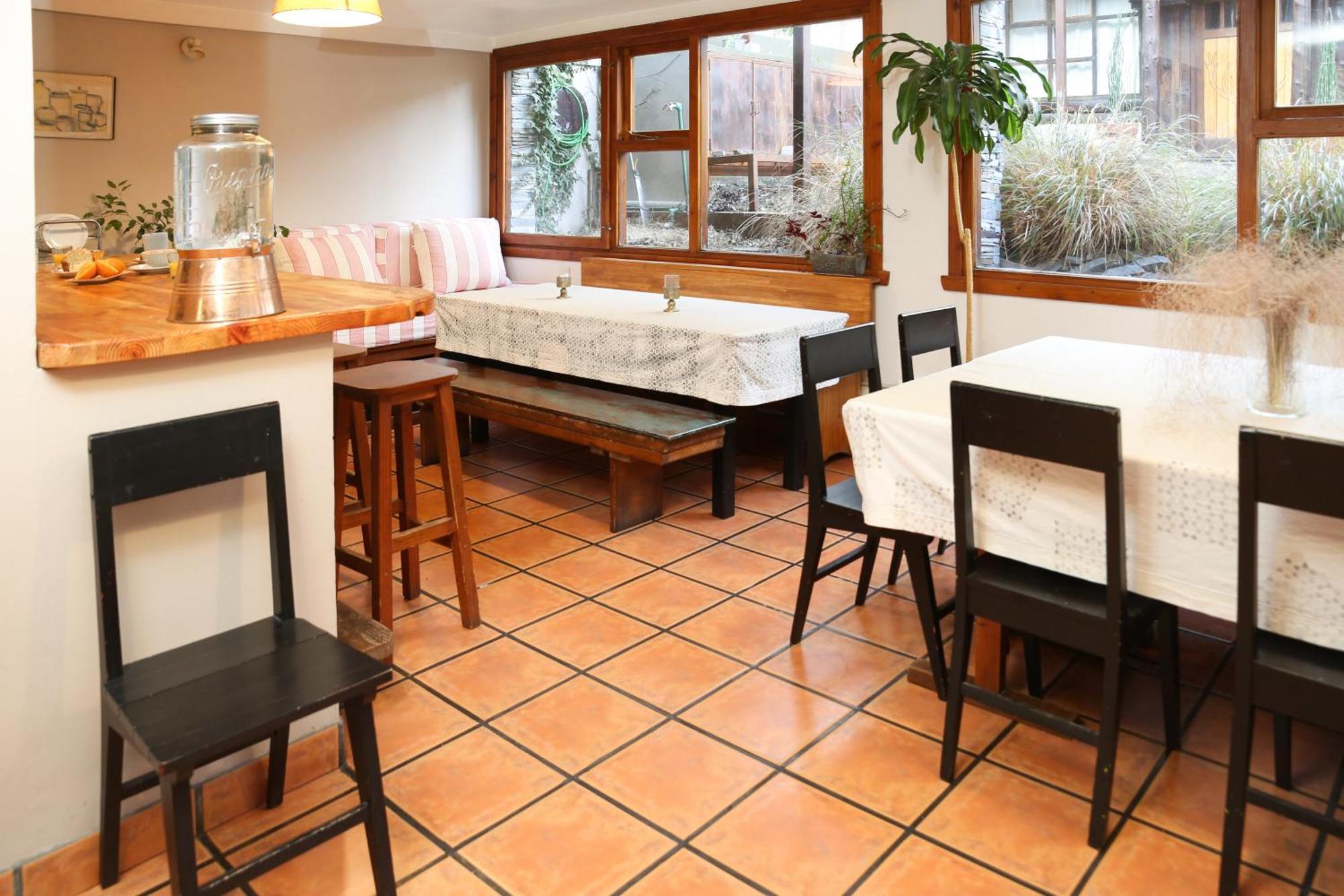 La Justina Hostel San Carlos de Bariloche Bagian luar foto