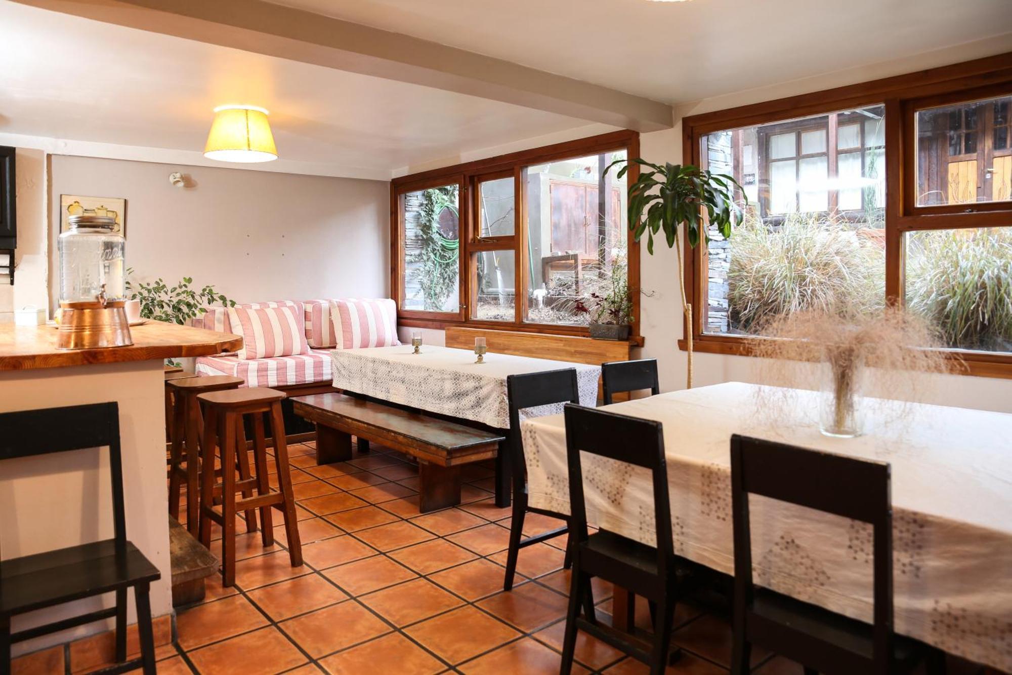 La Justina Hostel San Carlos de Bariloche Bagian luar foto