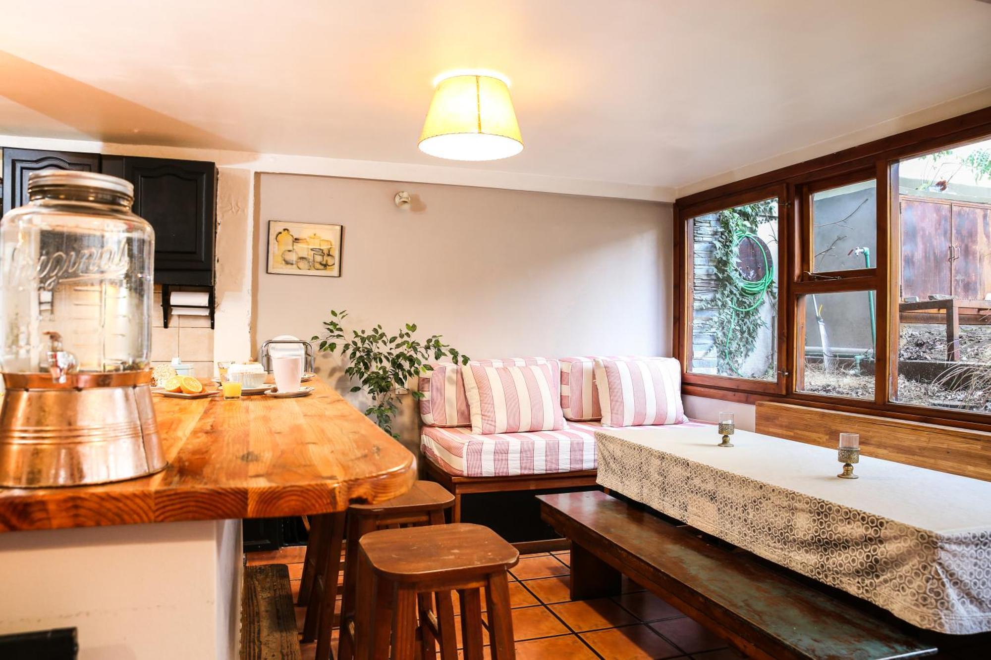 La Justina Hostel San Carlos de Bariloche Bagian luar foto