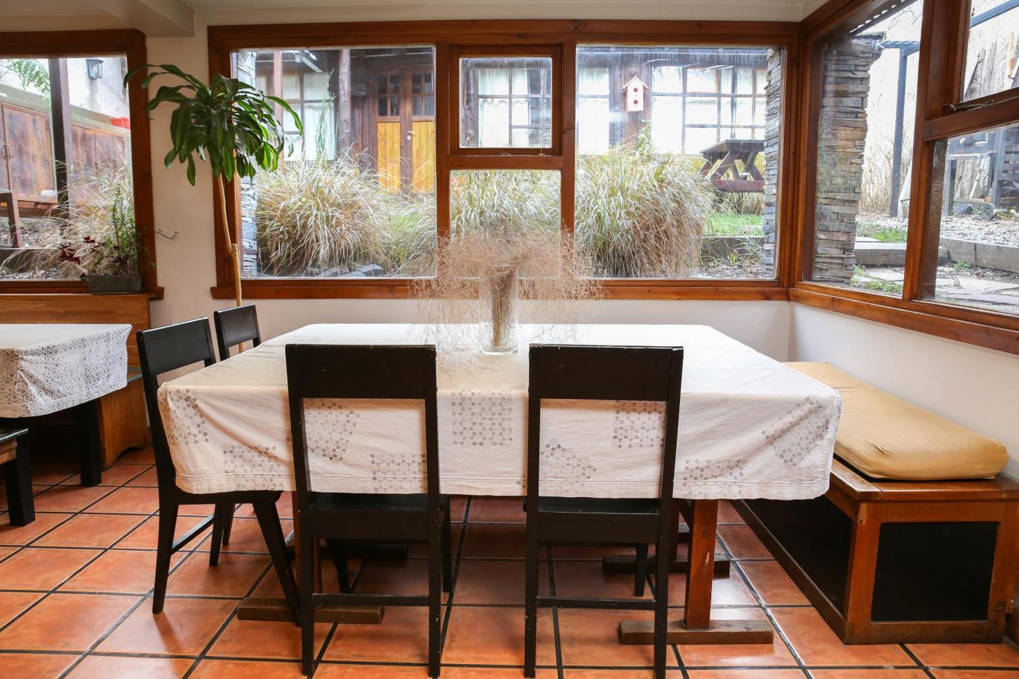 La Justina Hostel San Carlos de Bariloche Bagian luar foto