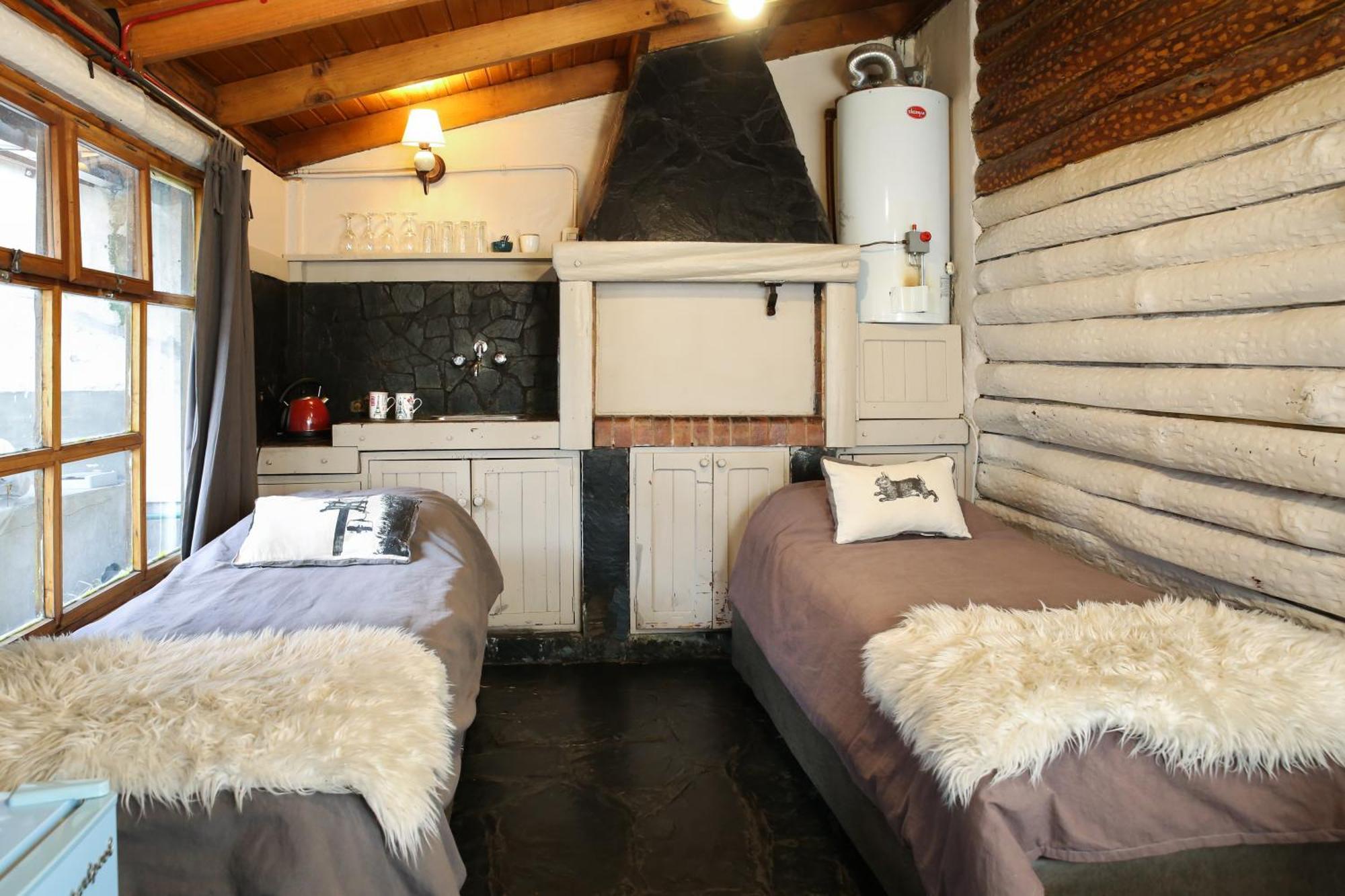La Justina Hostel San Carlos de Bariloche Bagian luar foto