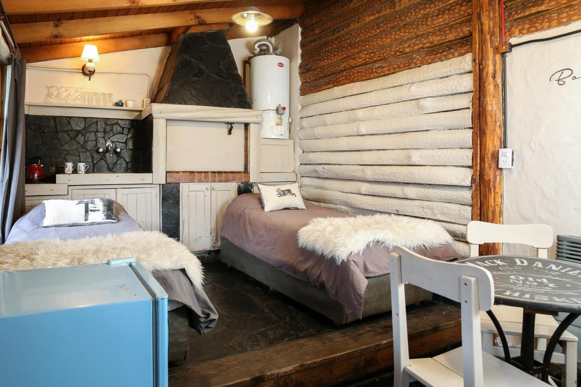 La Justina Hostel San Carlos de Bariloche Bagian luar foto