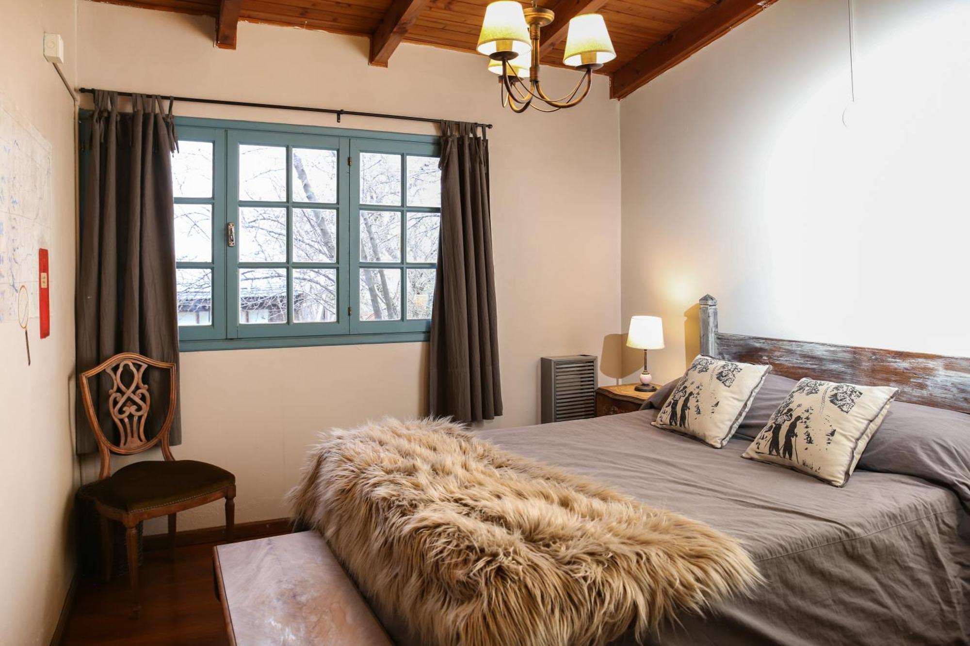 La Justina Hostel San Carlos de Bariloche Bagian luar foto